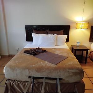 Queen Room Two Queen Beds